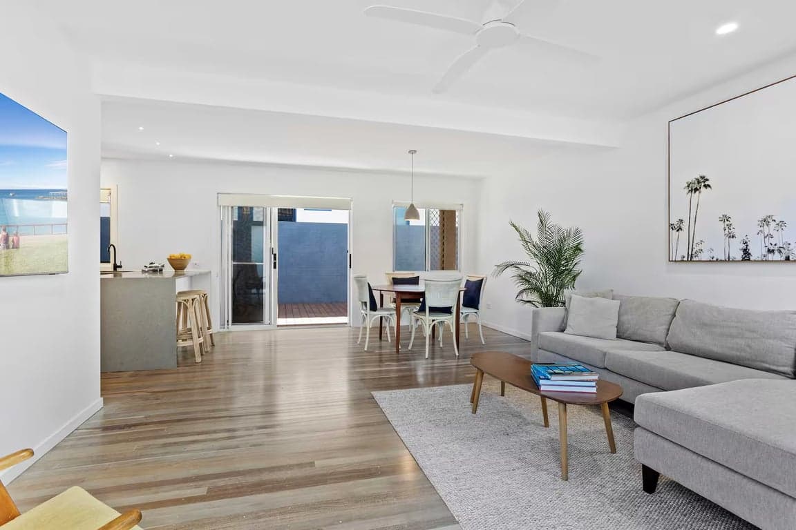 Furnished 3 Bedroom House in Mermaid Beach