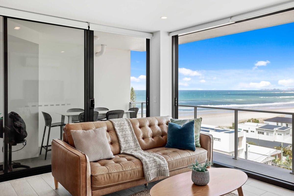 Furnished 2 Bedroom House in Palm Beach