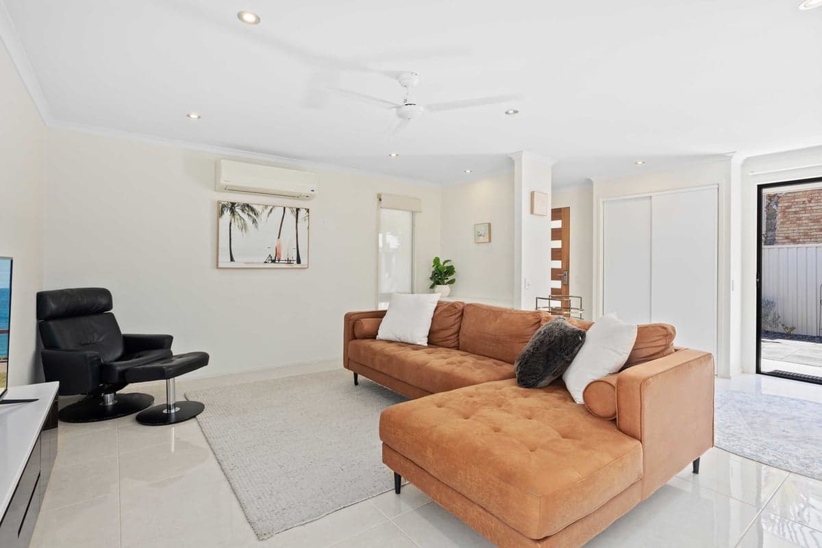 Furnished 2 Bedroom House in Miami
