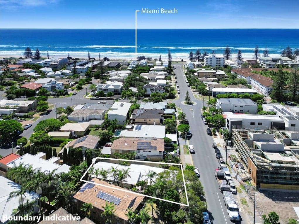 Furnished 4 Bedroom House in Miami