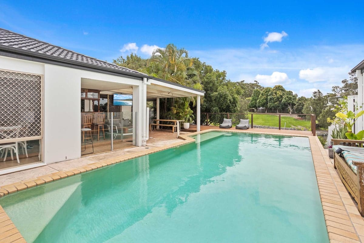 Furnished 3 Bedroom House in Burleigh Waters