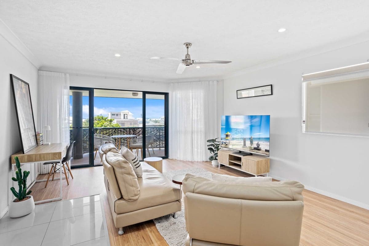 Furnished 2 Bedroom House in Palm Beach