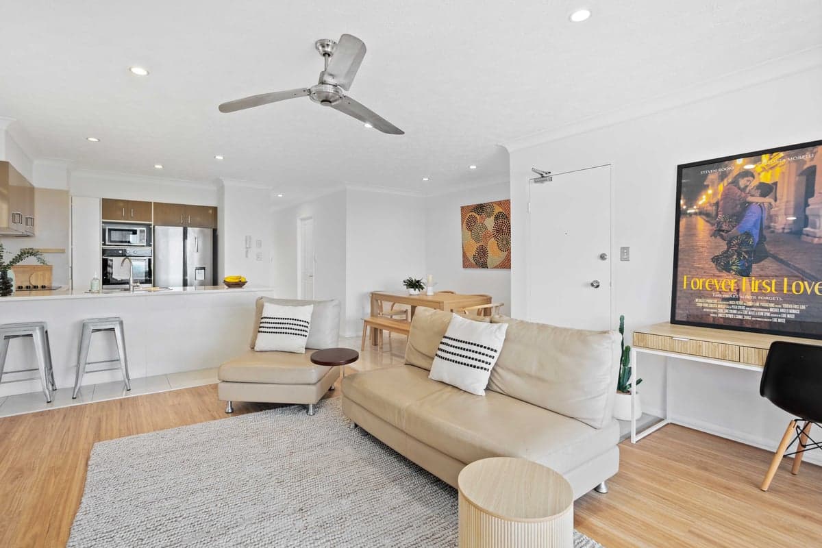 Furnished 2 Bedroom House in Palm Beach