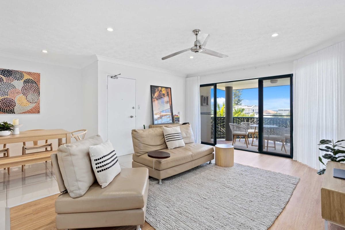 Furnished 2 Bedroom House in Palm Beach