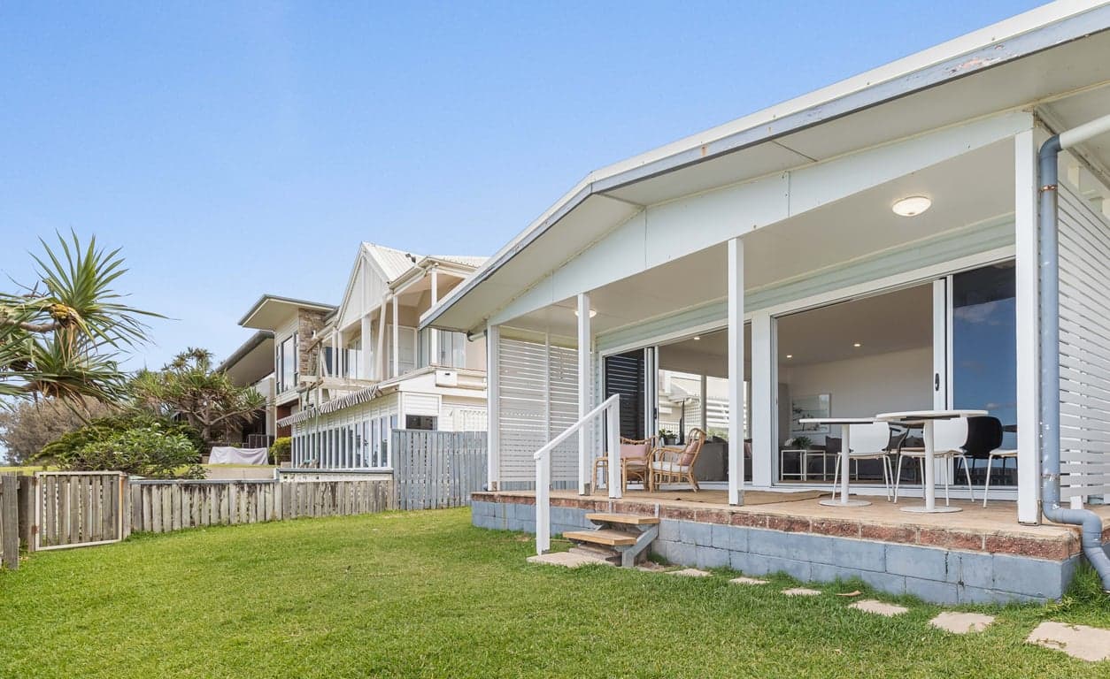 Furnished 3 Bedroom House in Mermaid Beach