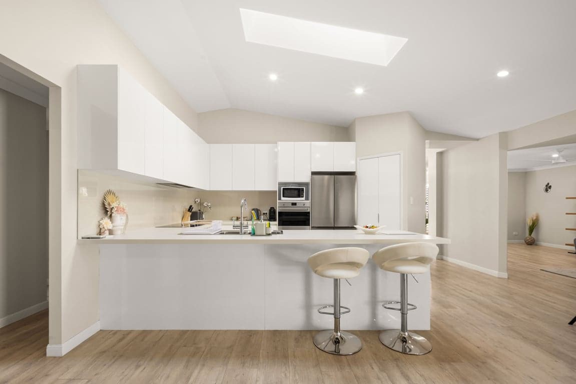 Furnished 4 Bedroom House in Mudgeeraba