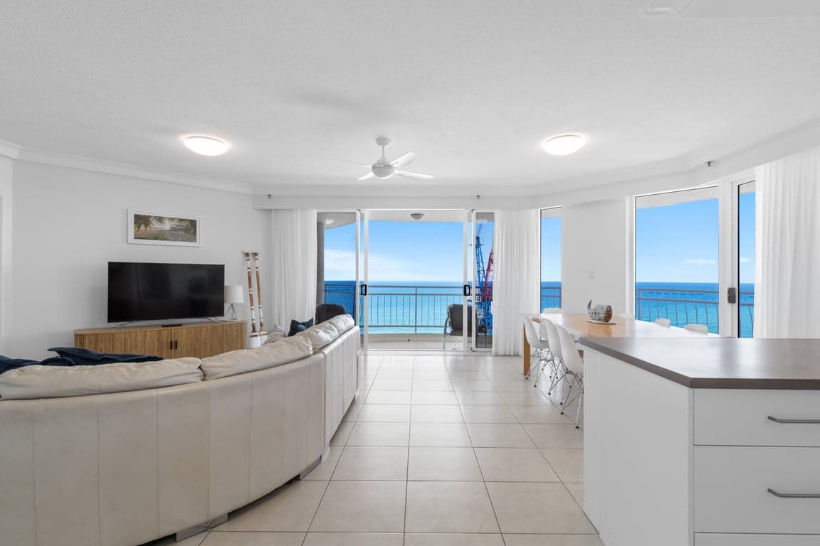 Furnished 3 Bedroom House in Burleigh Heads