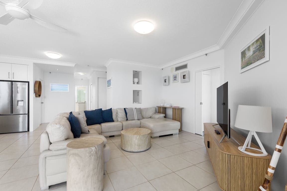 Furnished 3 Bedroom House in Burleigh Heads