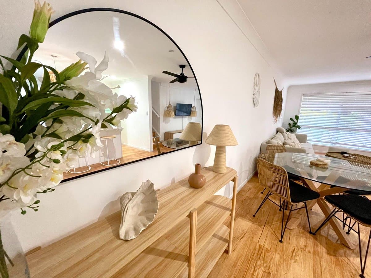 Furnished 3 Bedroom House in Coolangatta