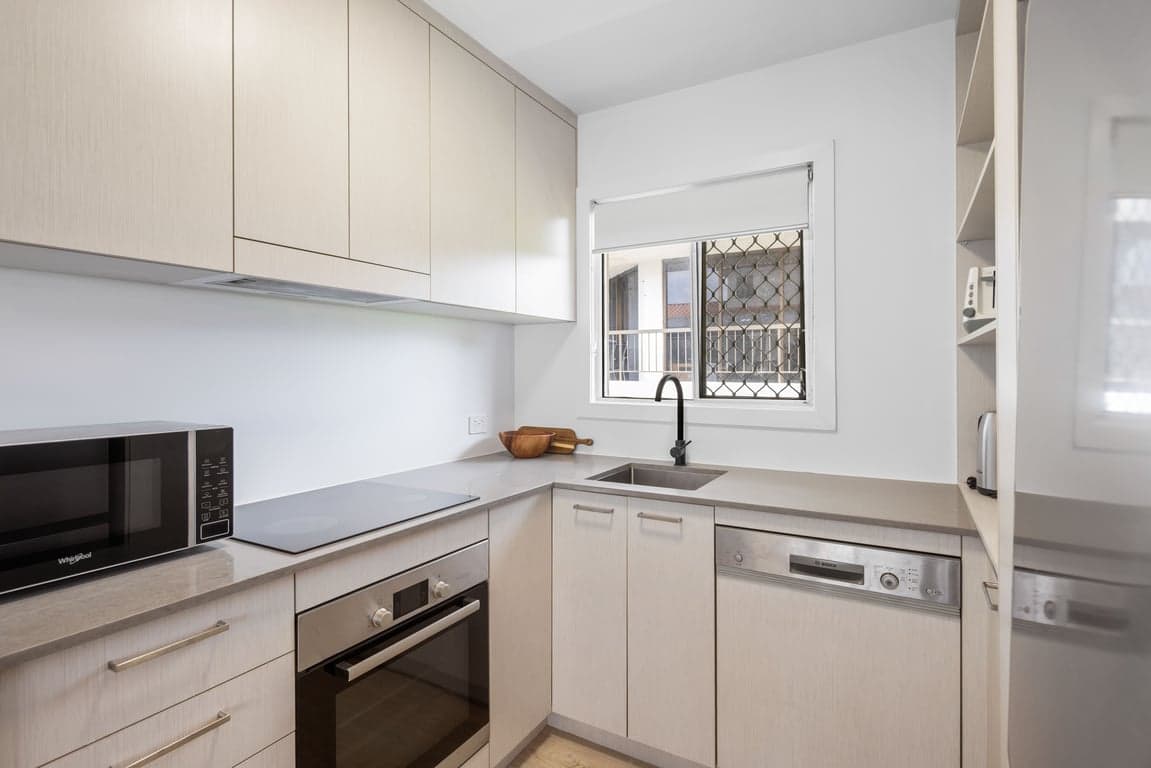 Furnished 2 Bedroom House in Mermaid Beach