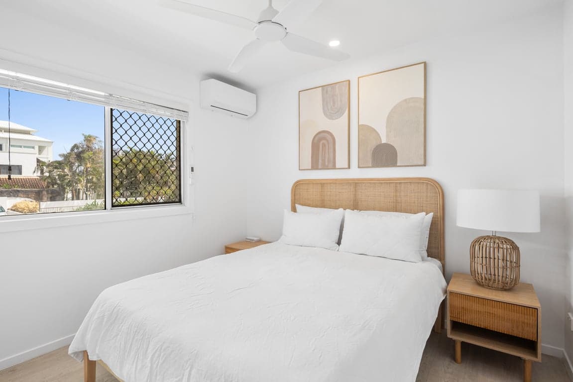 Furnished 2 Bedroom House in Mermaid Beach