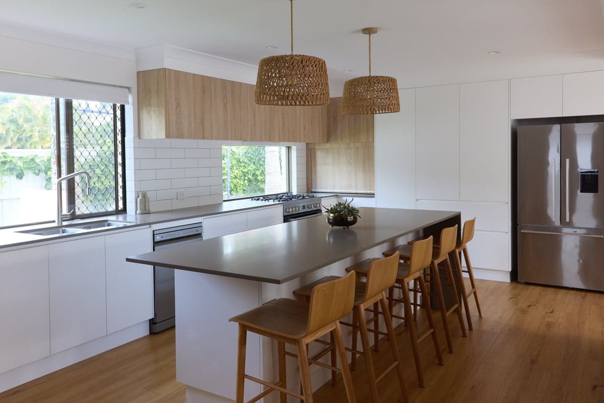Furnished 5 Bedroom House in Tugun