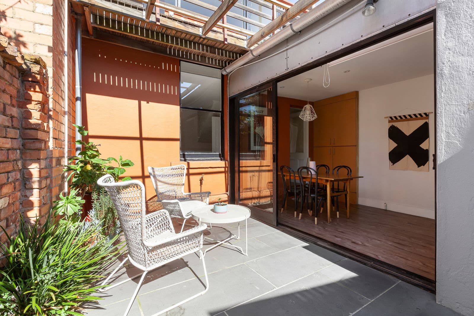 Furnished 2 Bedroom House in Fitzroy