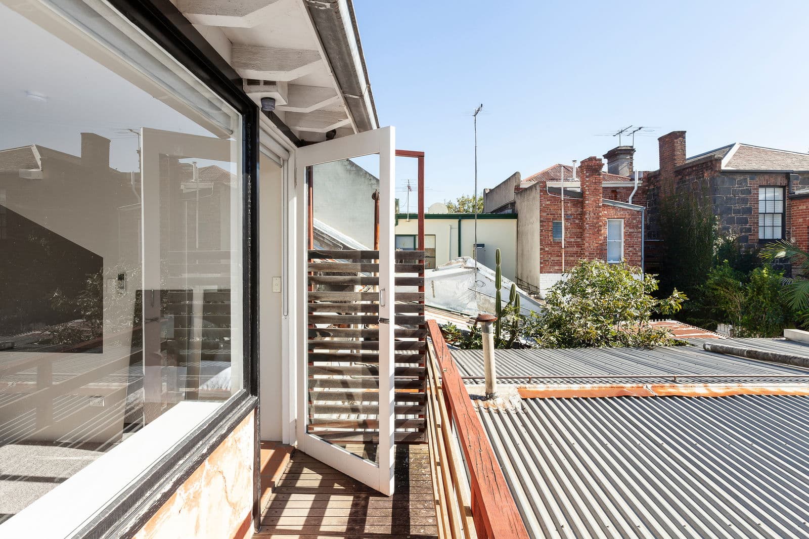 Furnished 2 Bedroom House in Fitzroy