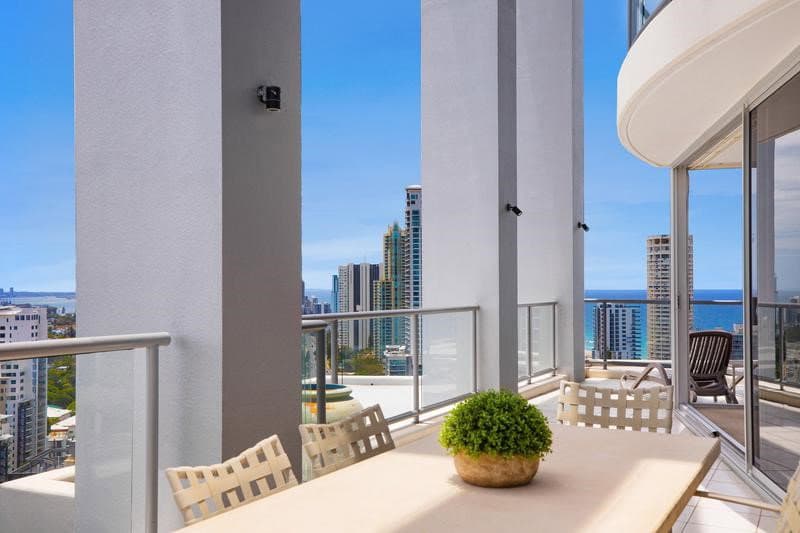 Furnished 2 Bedroom House in Surfers Paradise