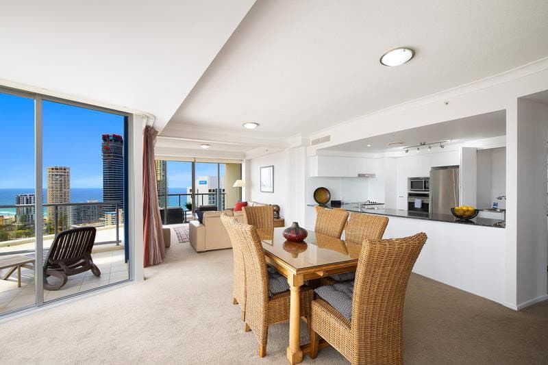 Furnished 2 Bedroom House in Surfers Paradise