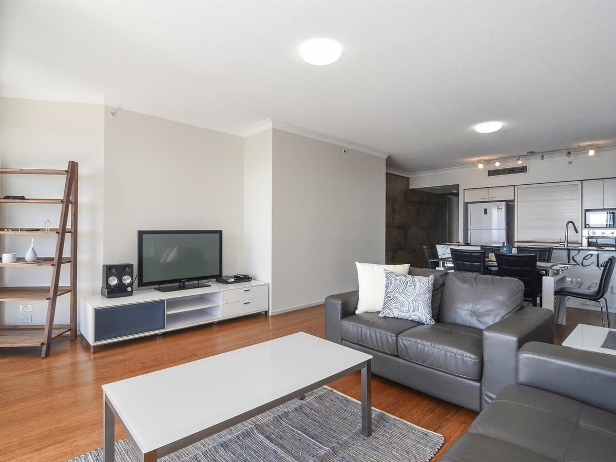 Furnished 3 Bedroom House in Surfers Paradise