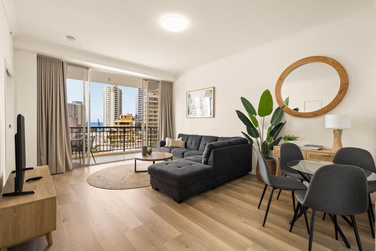 Furnished 2 Bedroom House in Surfers Paradise