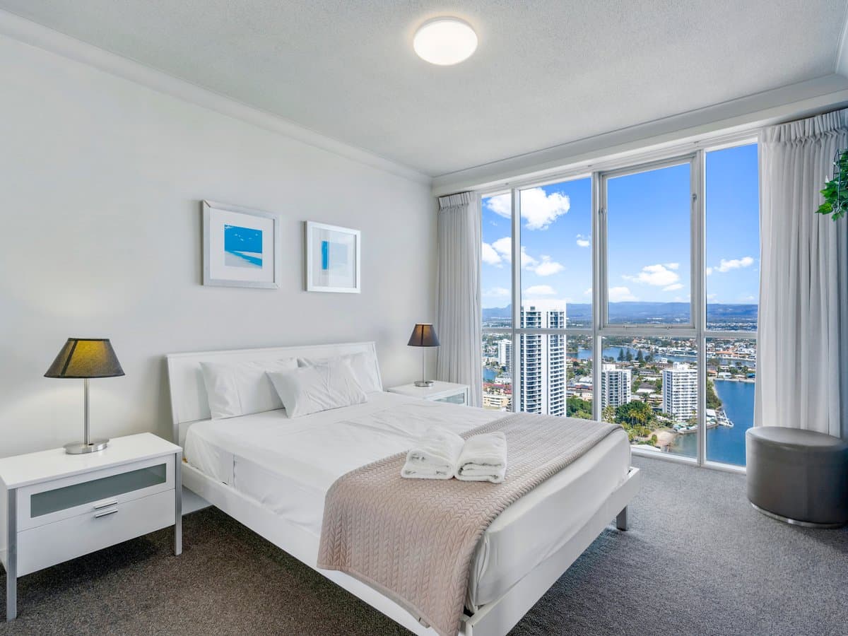 Furnished 2 Bedroom House in Surfers Paradise