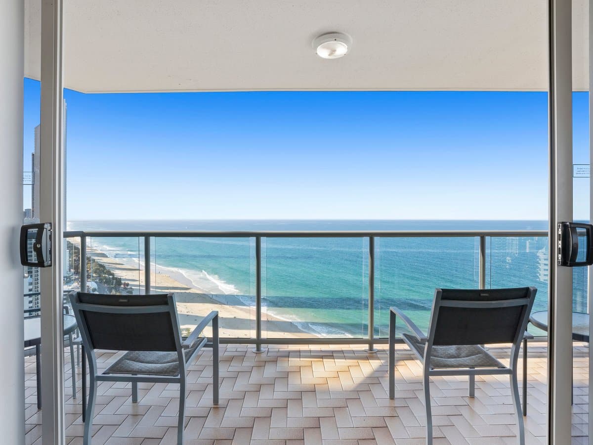 Furnished 2 Bedroom House in Surfers Paradise