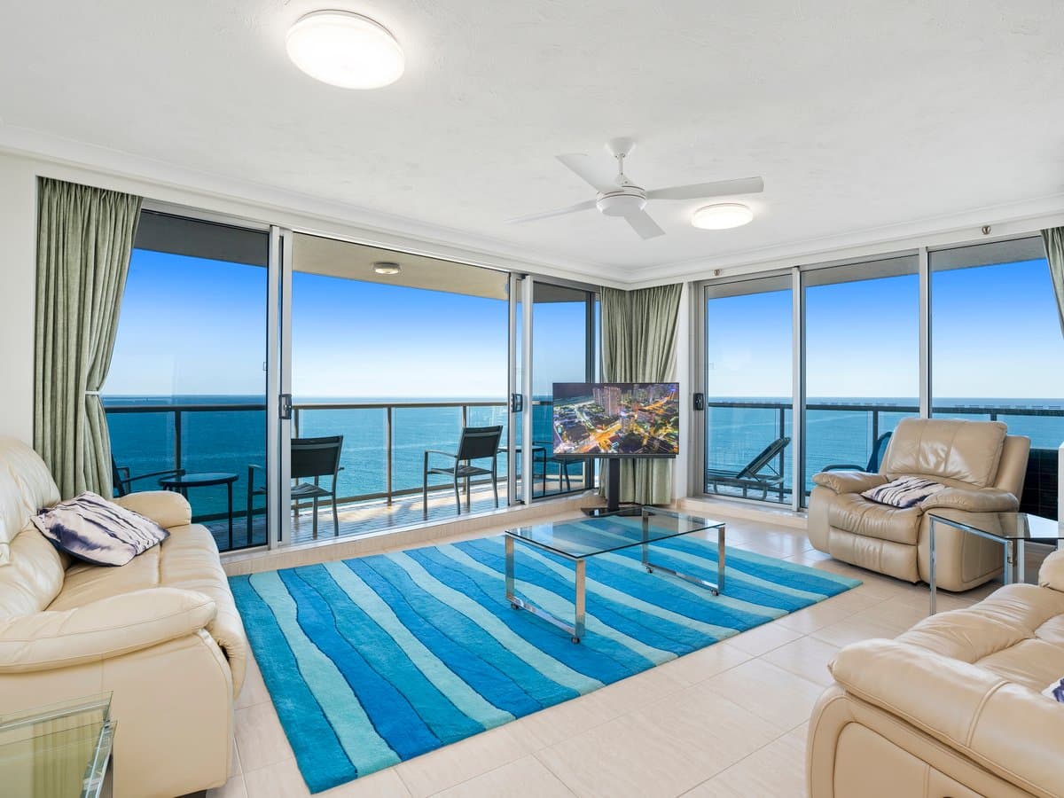 Furnished 2 Bedroom House in Surfers Paradise
