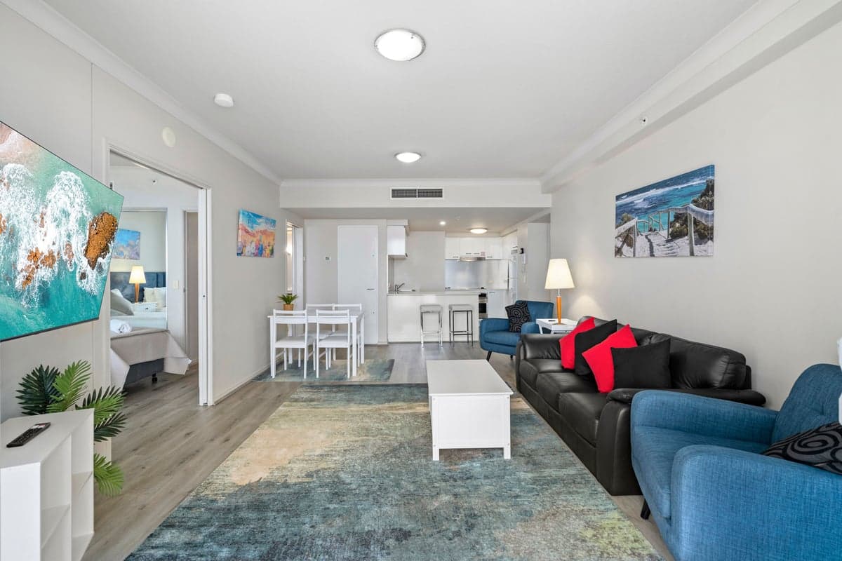 Furnished 2 Bedroom House in Surfers Paradise