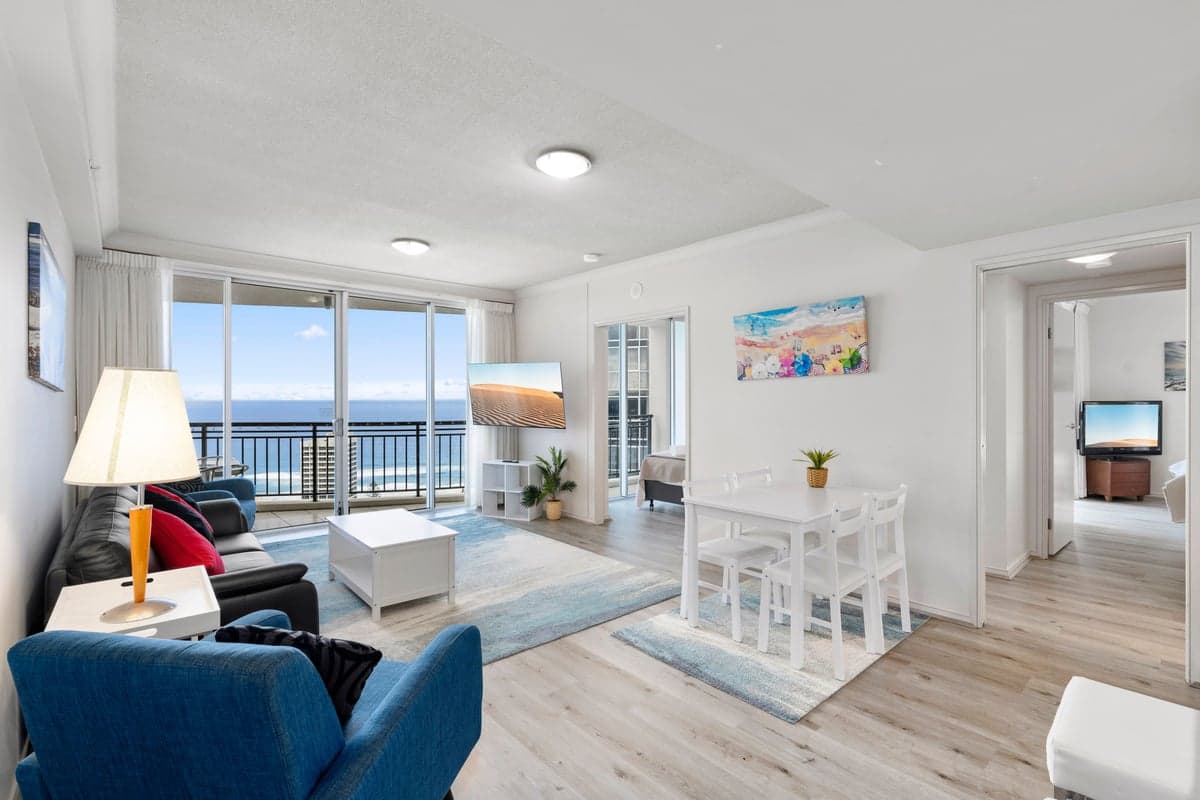 Furnished 2 Bedroom House in Surfers Paradise