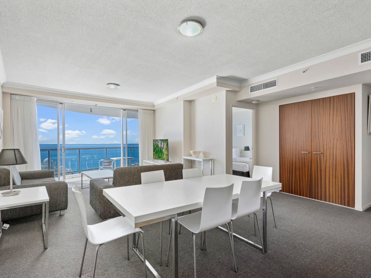 Furnished 2 Bedroom House in Surfers Paradise