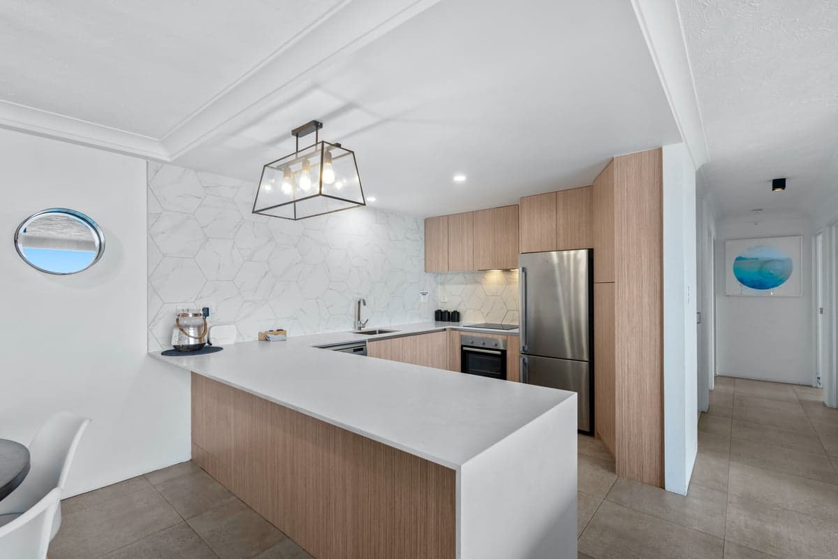 Furnished 2 Bedroom House in Surfers Paradise