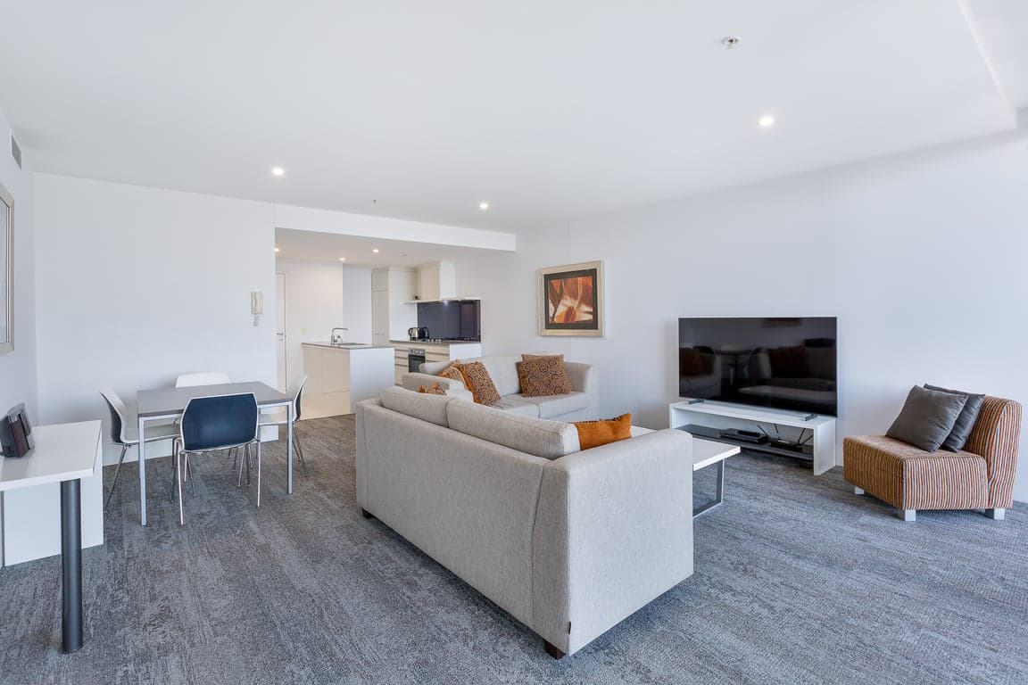 Furnished 2 Bedroom House in Surfers Paradise