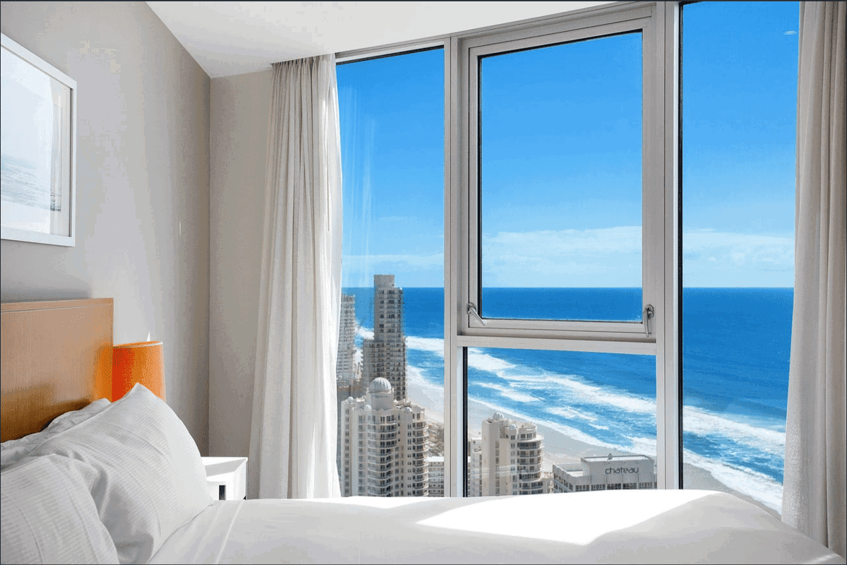 Furnished 3 Bedroom House in Surfers Paradise