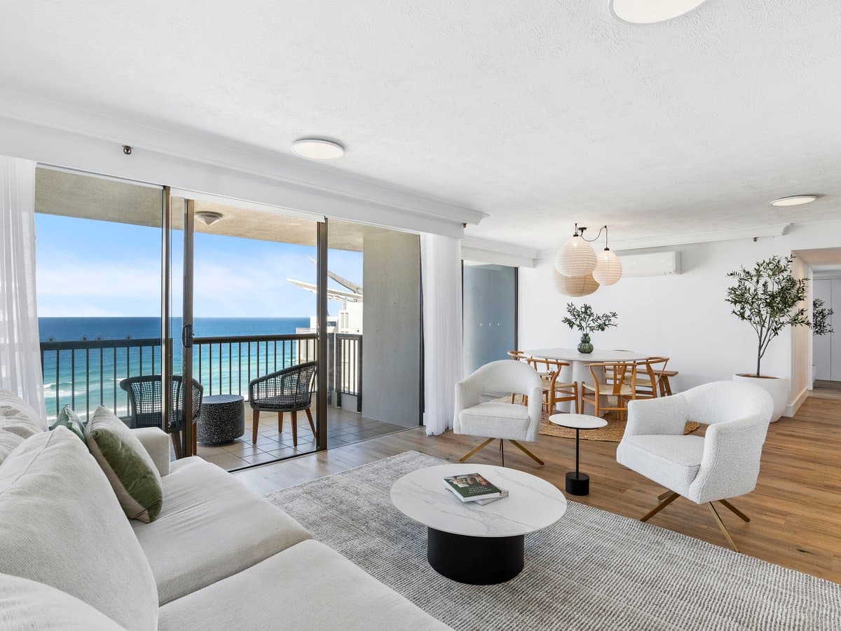 Furnished 2 Bedroom House in Surfers Paradise