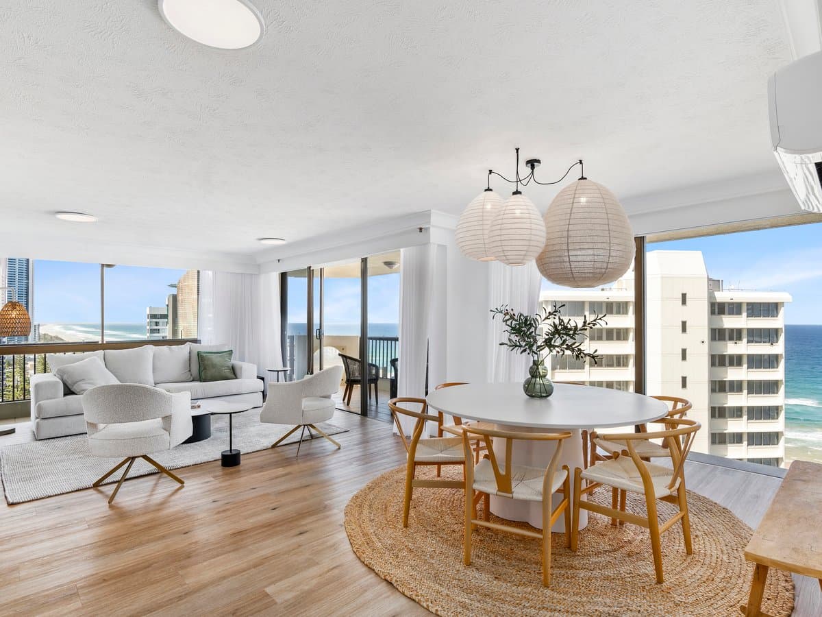 Furnished 2 Bedroom House in Surfers Paradise