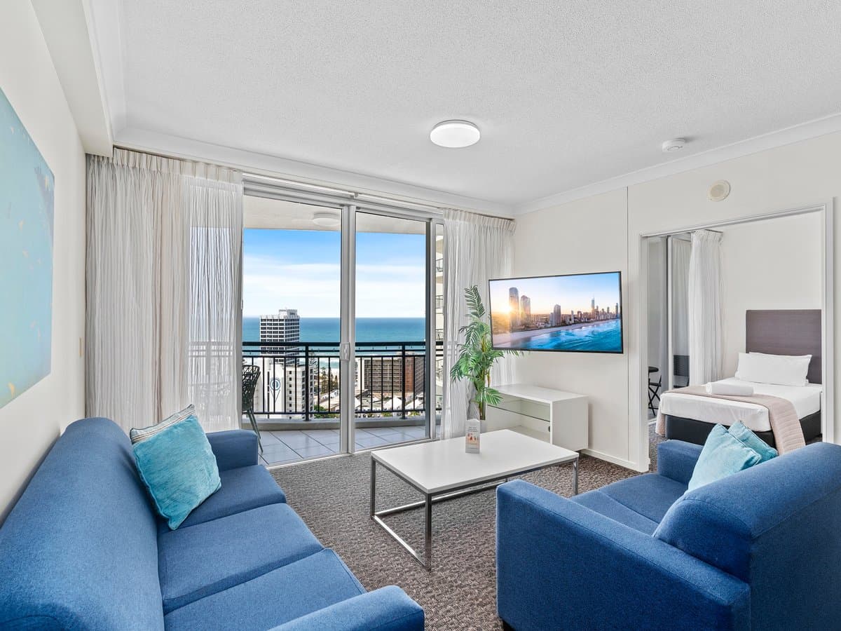 Furnished 2 Bedroom House in Surfers Paradise