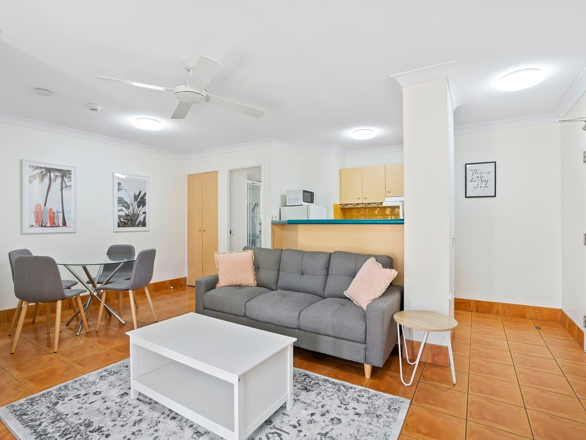 Furnished 1 Bedroom House in Broadbeach