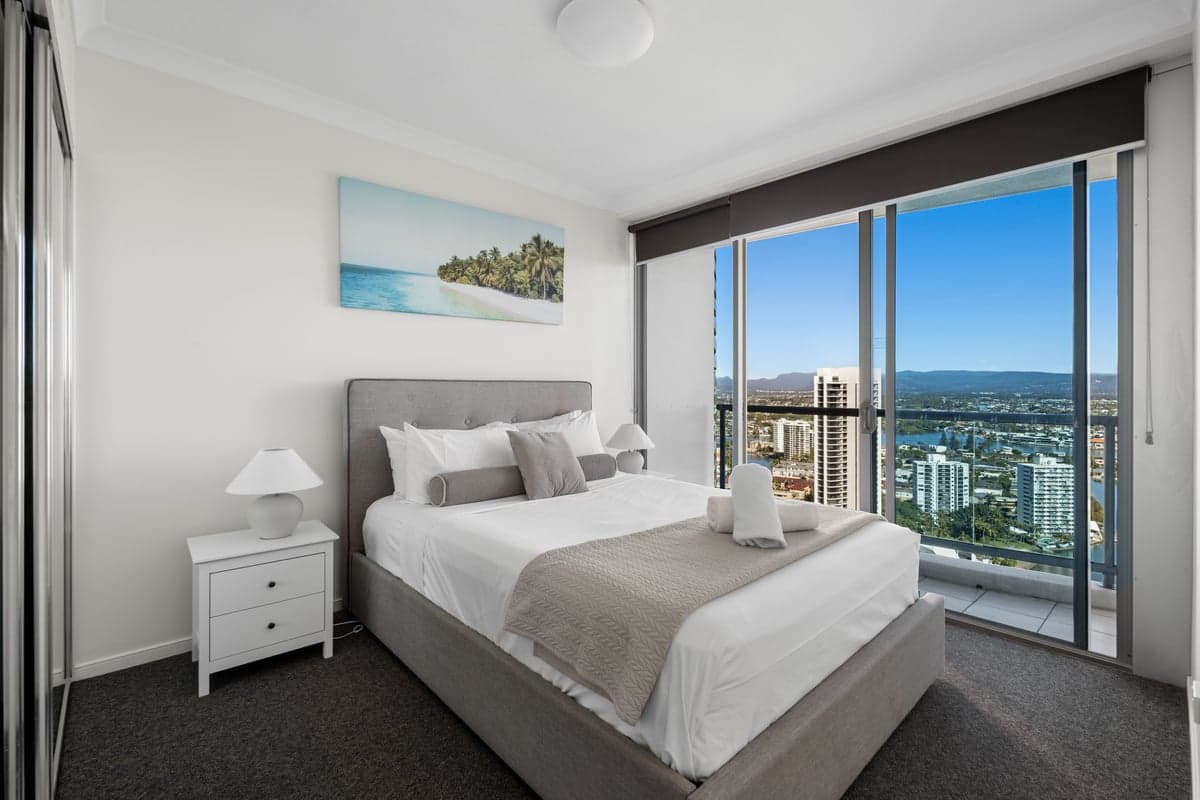 Furnished 2 Bedroom House in Surfers Paradise