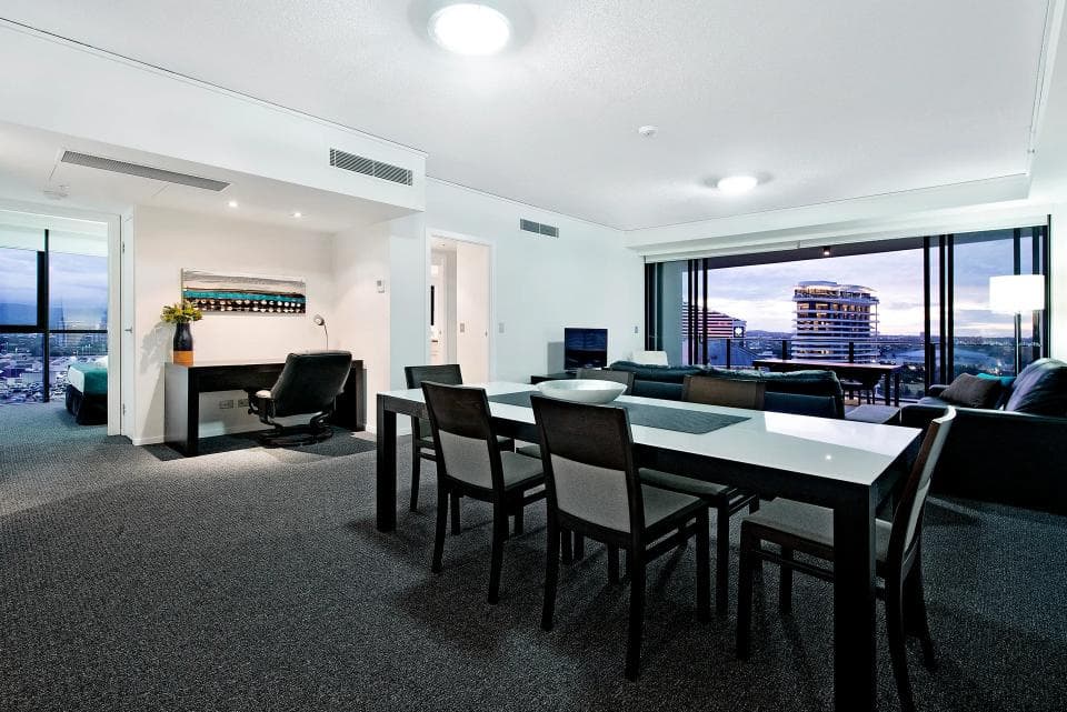 Furnished 3 Bedroom House in Broadbeach