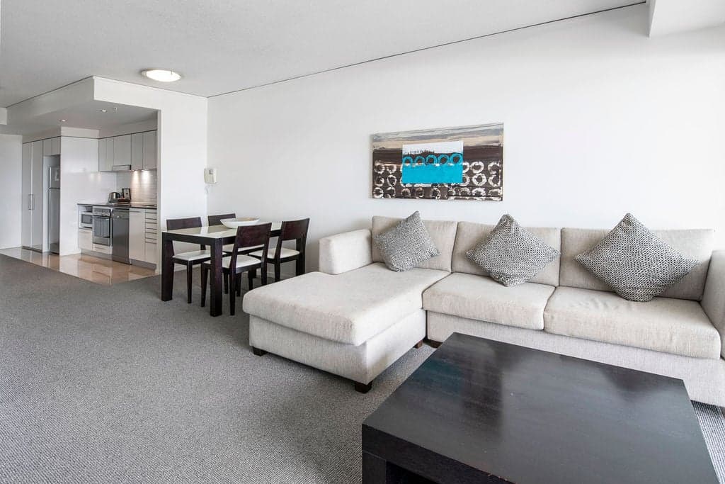 Furnished 1 Bedroom House in Broadbeach