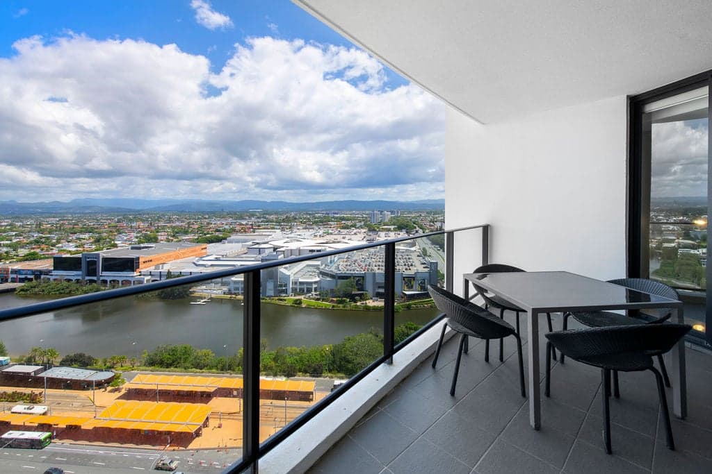 Furnished 1 Bedroom House in Broadbeach