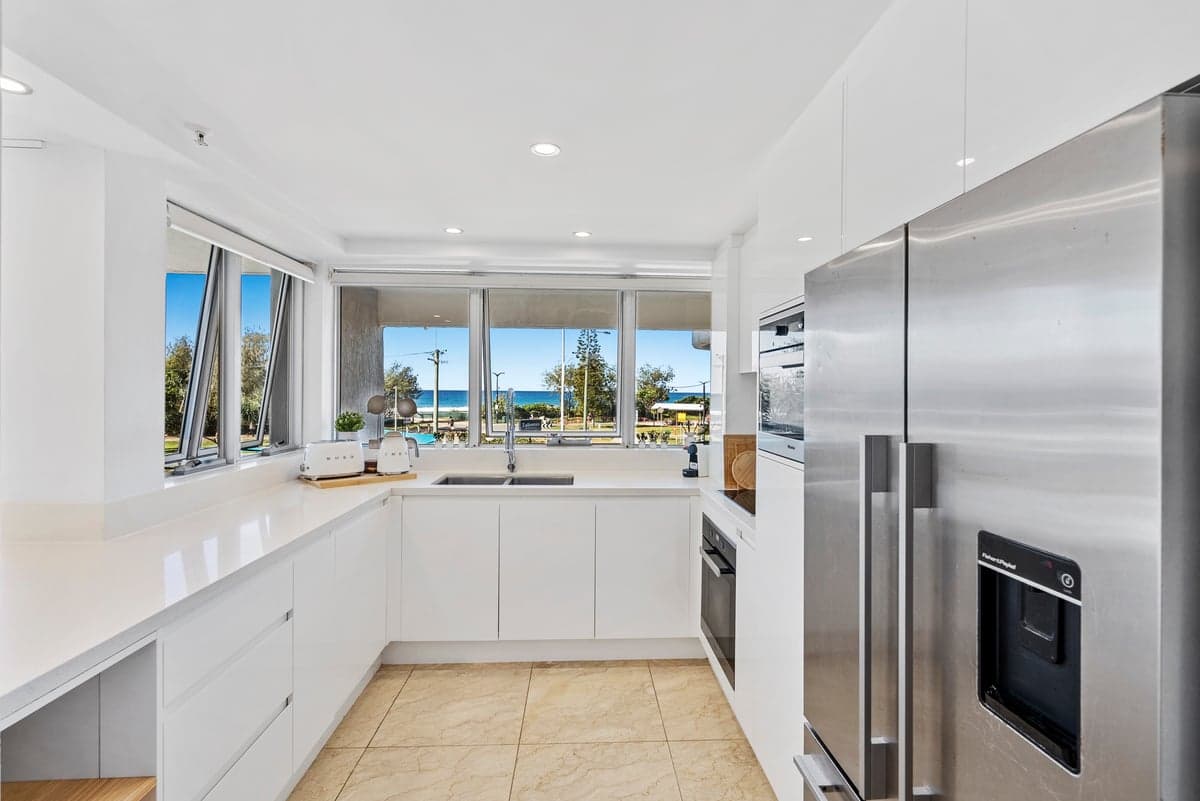 Furnished 2 Bedroom House in Broadbeach