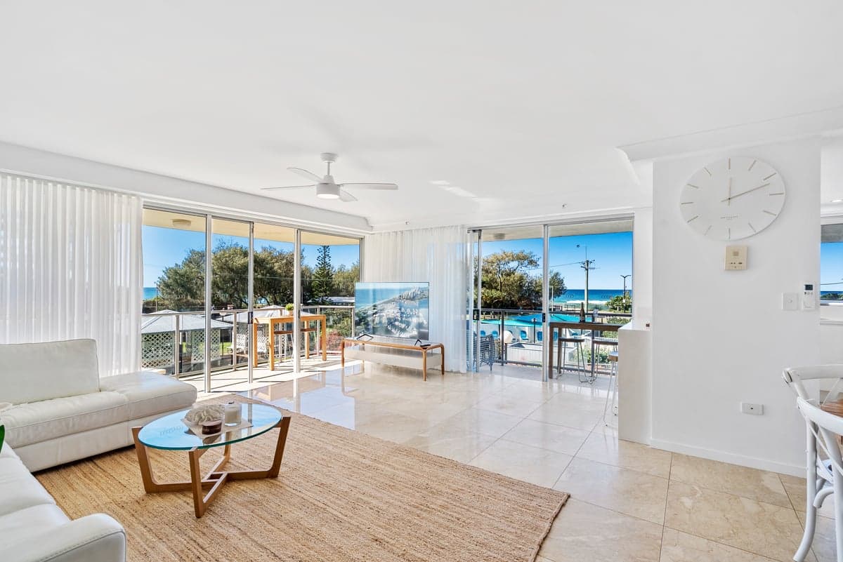 Furnished 2 Bedroom House in Broadbeach