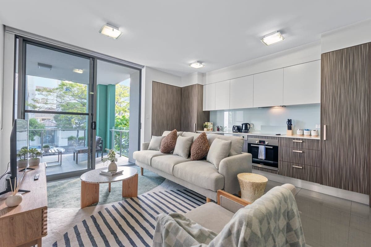 Furnished 1 Bedroom House in New Farm