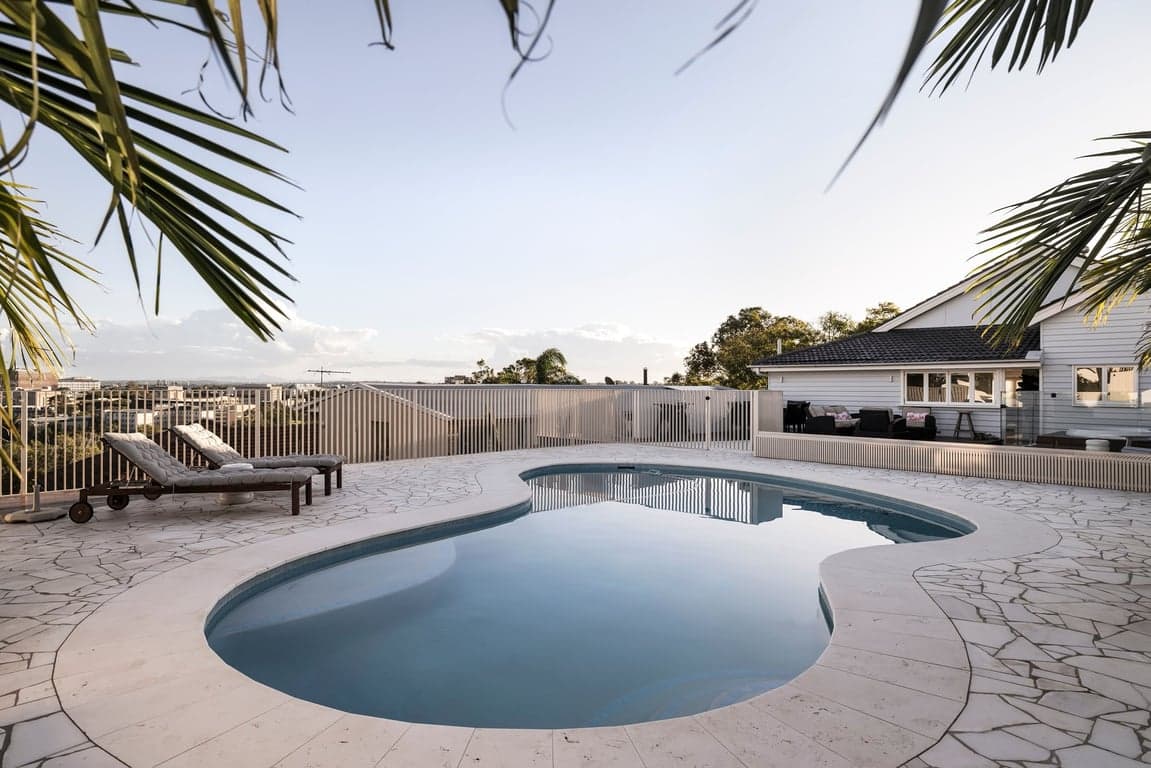 Furnished 3 Bedroom House in Highgate Hill