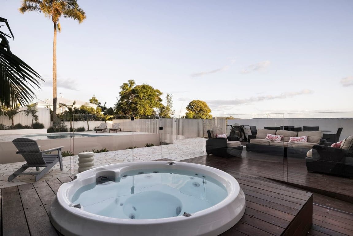 Furnished 3 Bedroom House in Highgate Hill