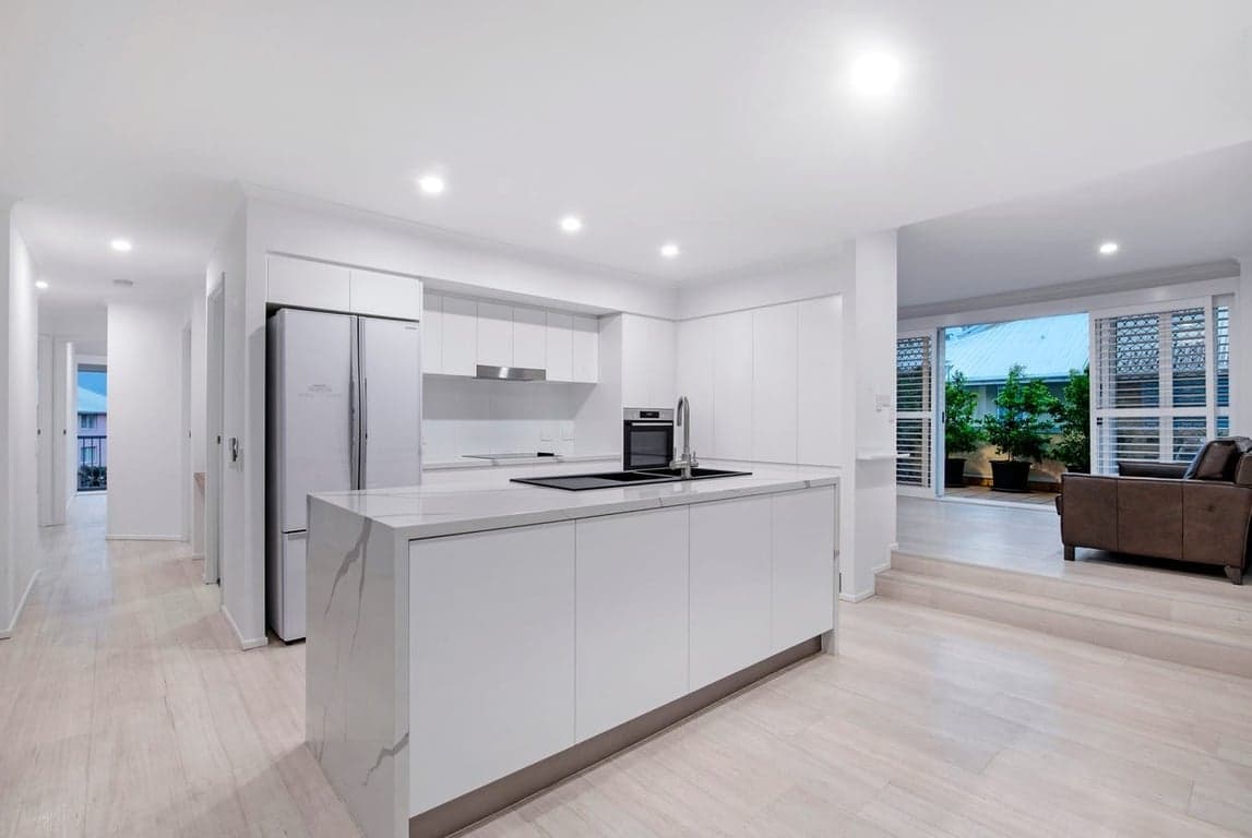 Furnished 3 Bedroom House in Mermaid Beach
