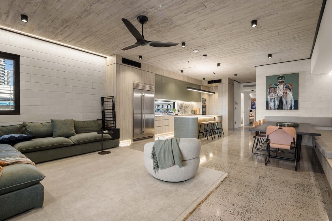 Furnished 3 Bedroom House in Runaway Bay