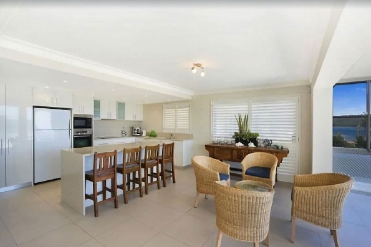 Furnished 5 Bedroom House in Umina Beach