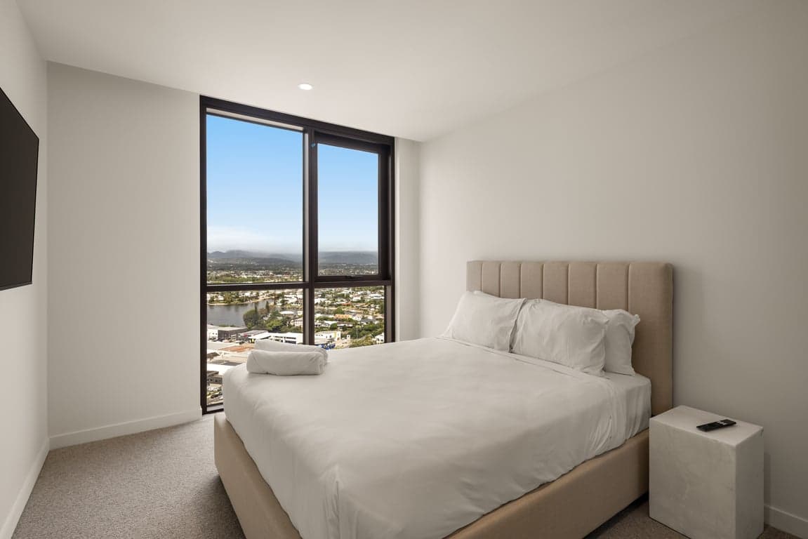 Furnished 4 Bedroom House in Mermaid Beach