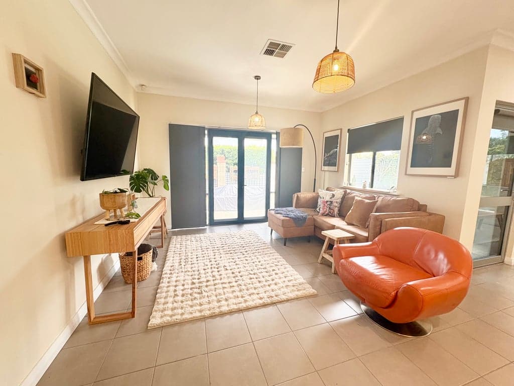 Furnished 2 Bedroom House in Bunbury
