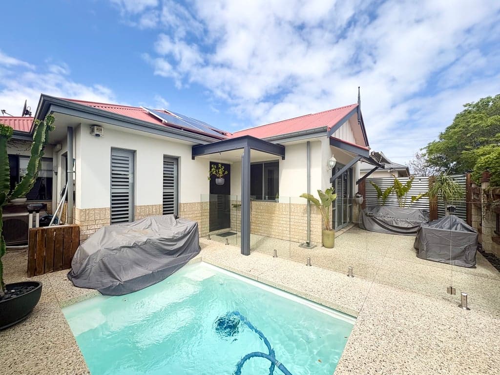 Furnished 2 Bedroom House in Bunbury